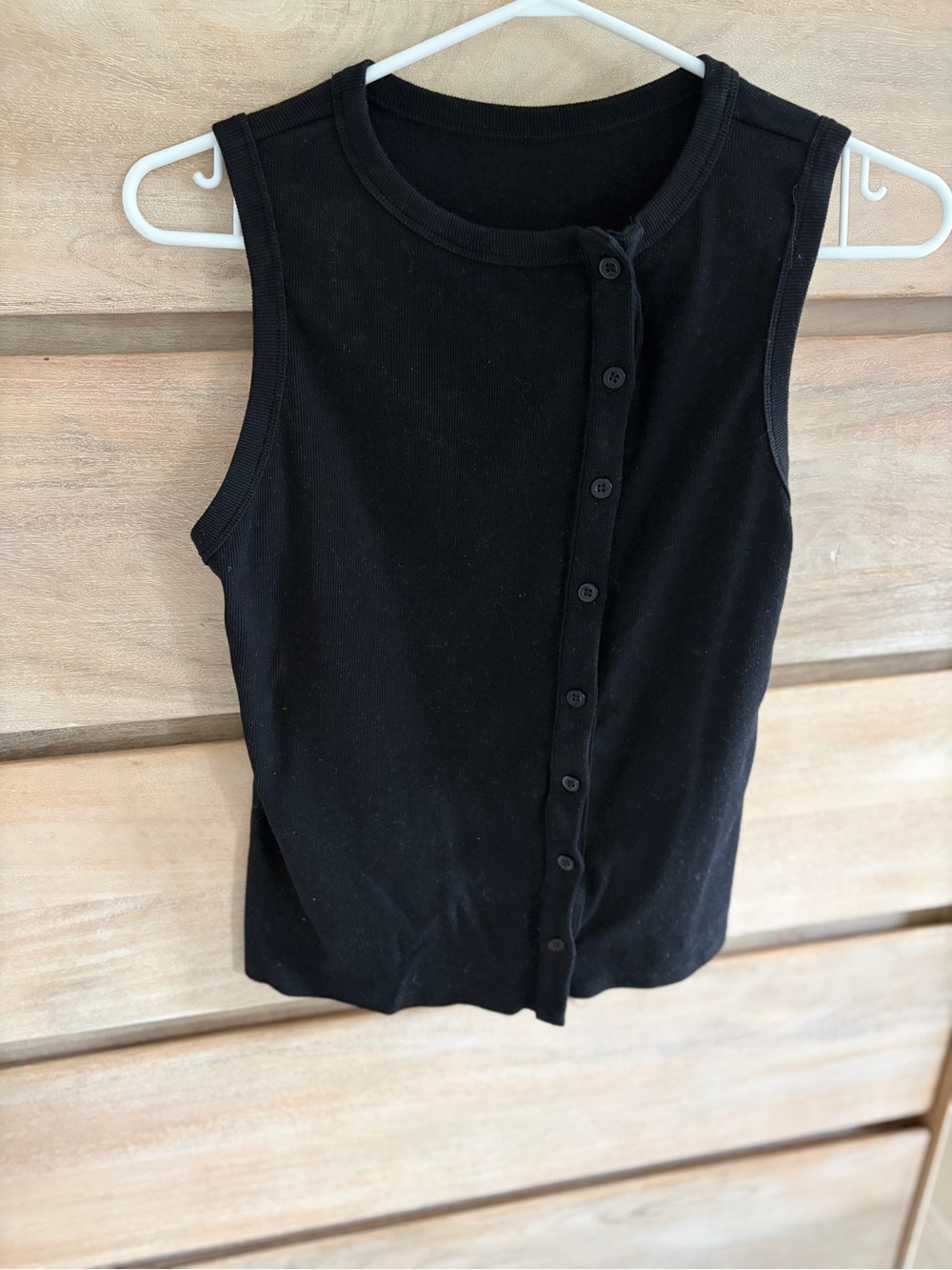 Amazon Black Sleeveless Button-Front Tank Top